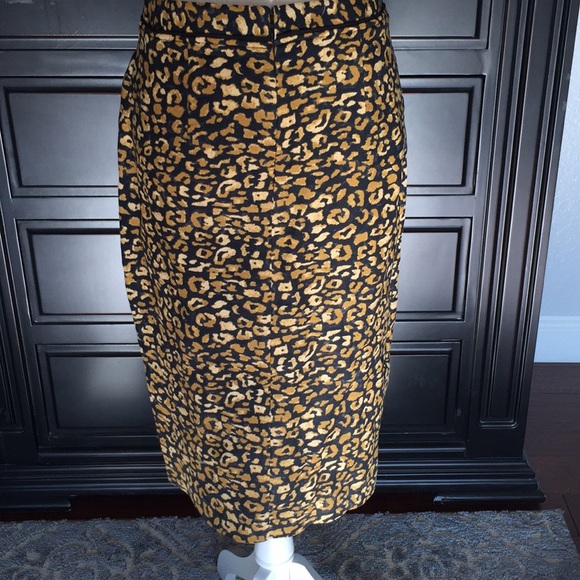 Cheetah Print Skirt - Picture 4 of 6